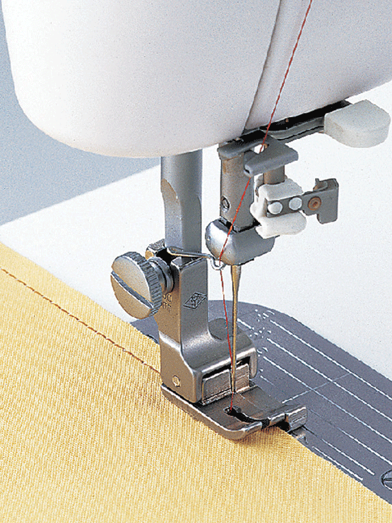 Compensating Foot (Right 1/4) - Sewing - Accessories